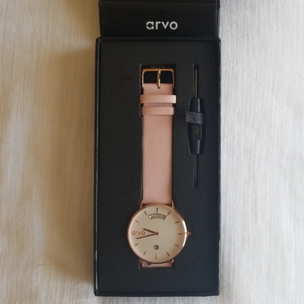 Arvo watch brand new